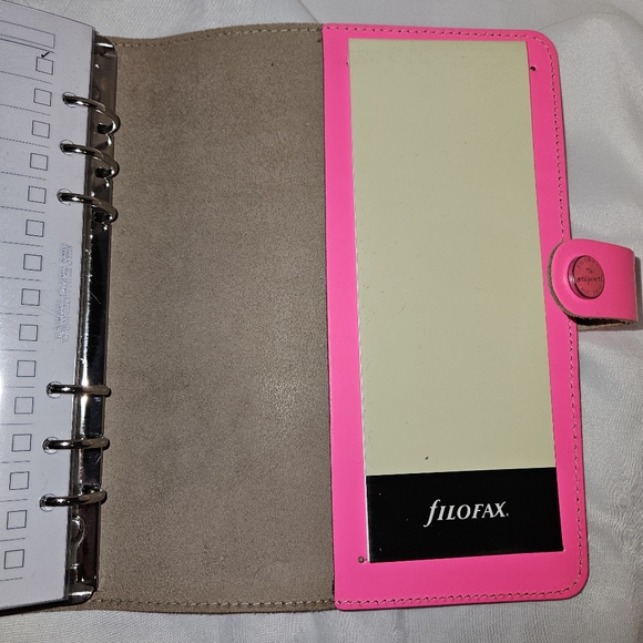 Filofax Original A5 Organizer - Fluoro Pink - Picture 14 of 15